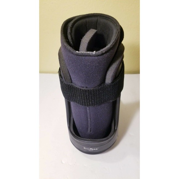 DJO, LLC. Procare Xceltrax Pneumatic Air Ankle Walker, Medium NEW - Picture 3 of 7